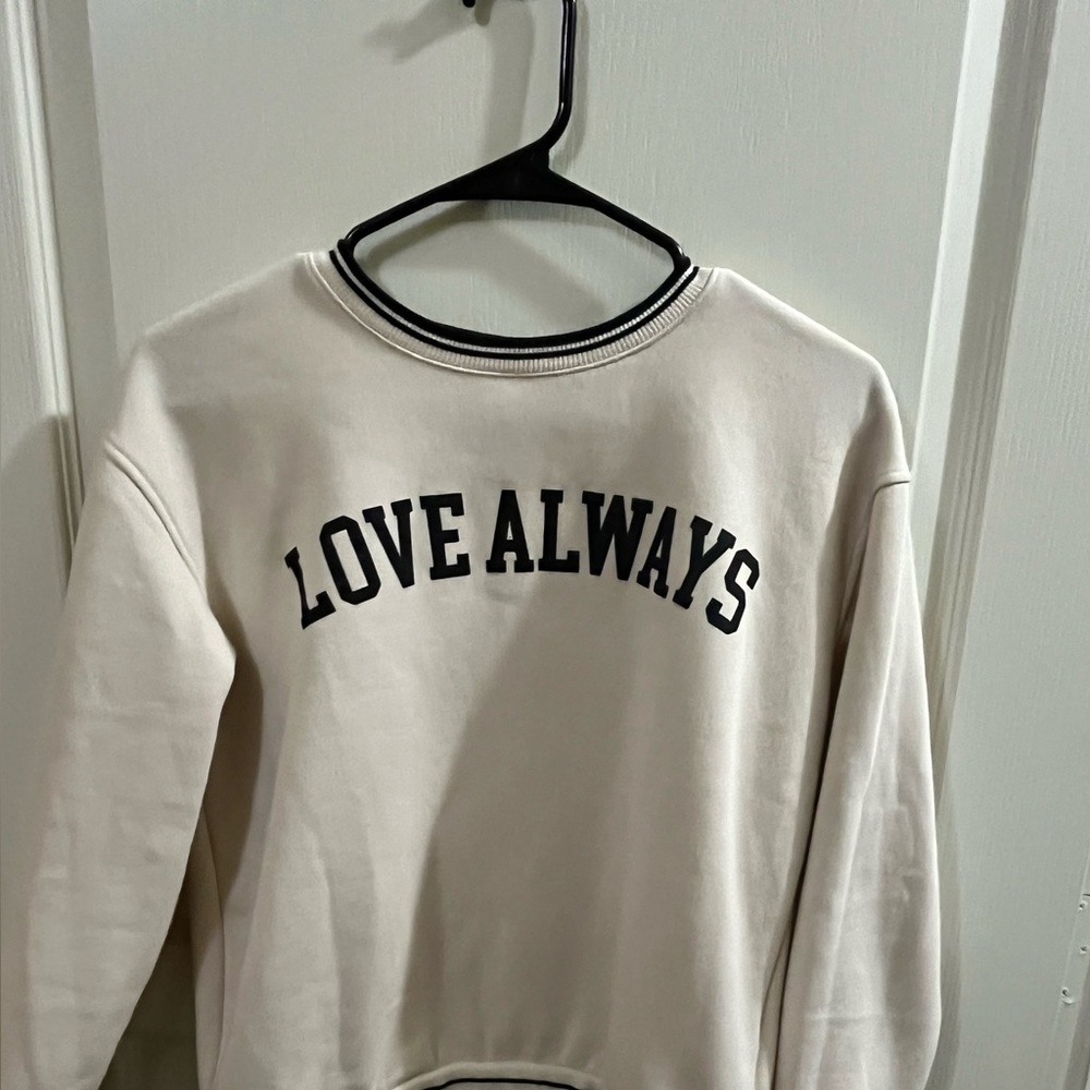 Sweatshirt